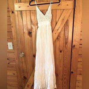 White lace maxi dress